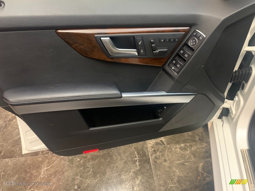 2014 GLK 350 4Matic - Polar White / Black photo #15
