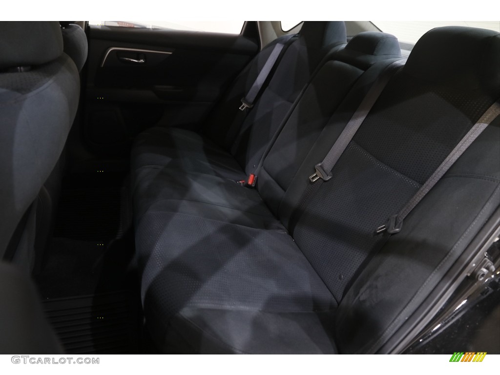 2015 Altima 2.5 S - Super Black / Charcoal photo #13