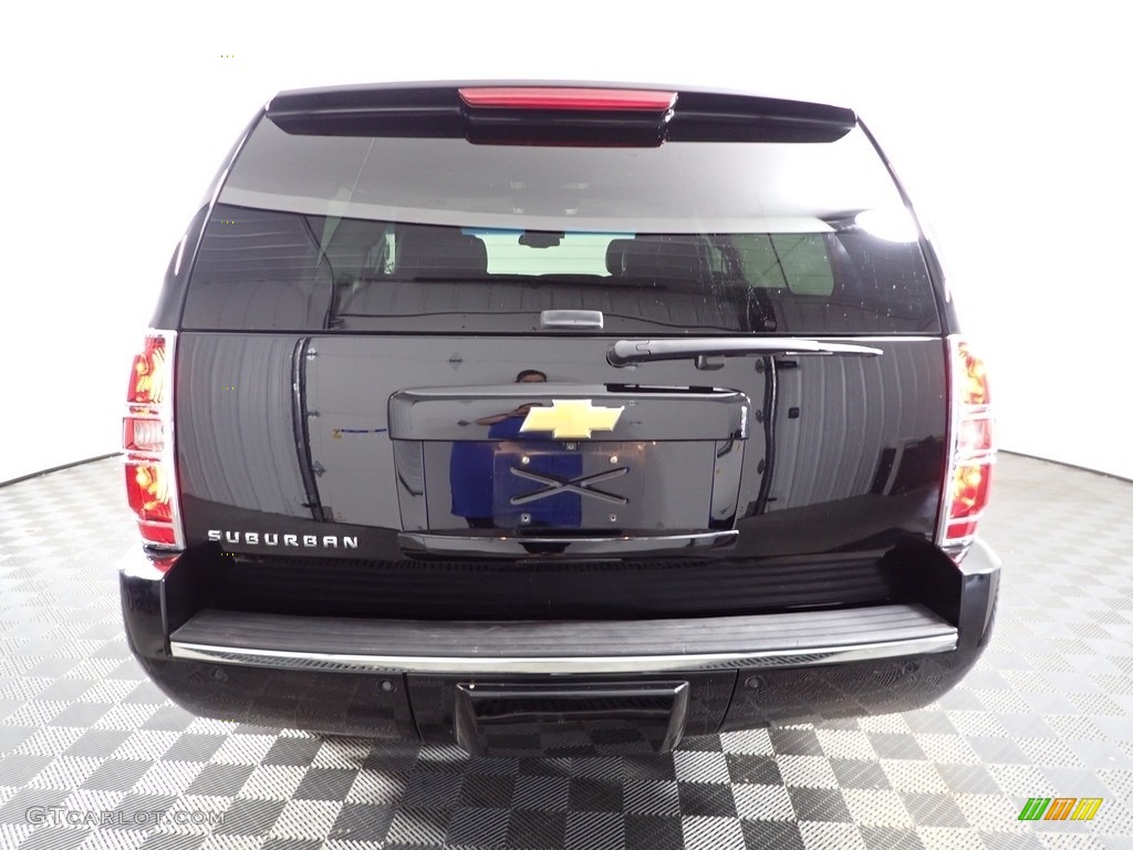 2014 Suburban LTZ 4x4 - Black / Ebony photo #11