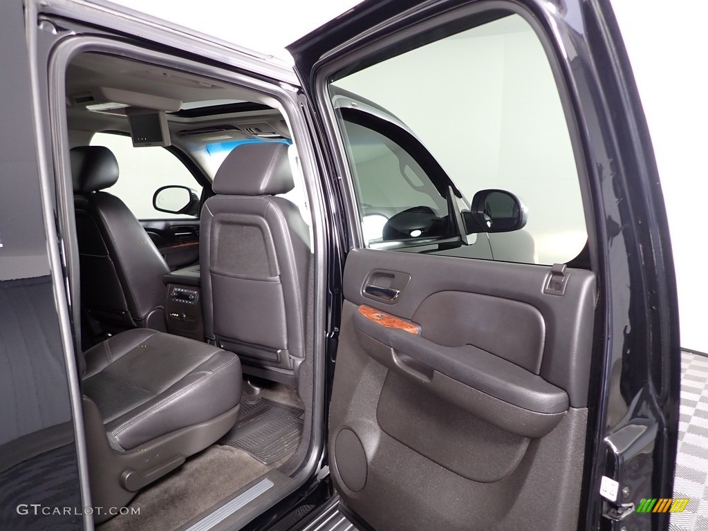 2014 Suburban LTZ 4x4 - Black / Ebony photo #34