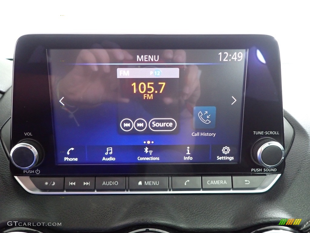 2020 Sentra SV - Fresh Powder / Charcoal photo #2