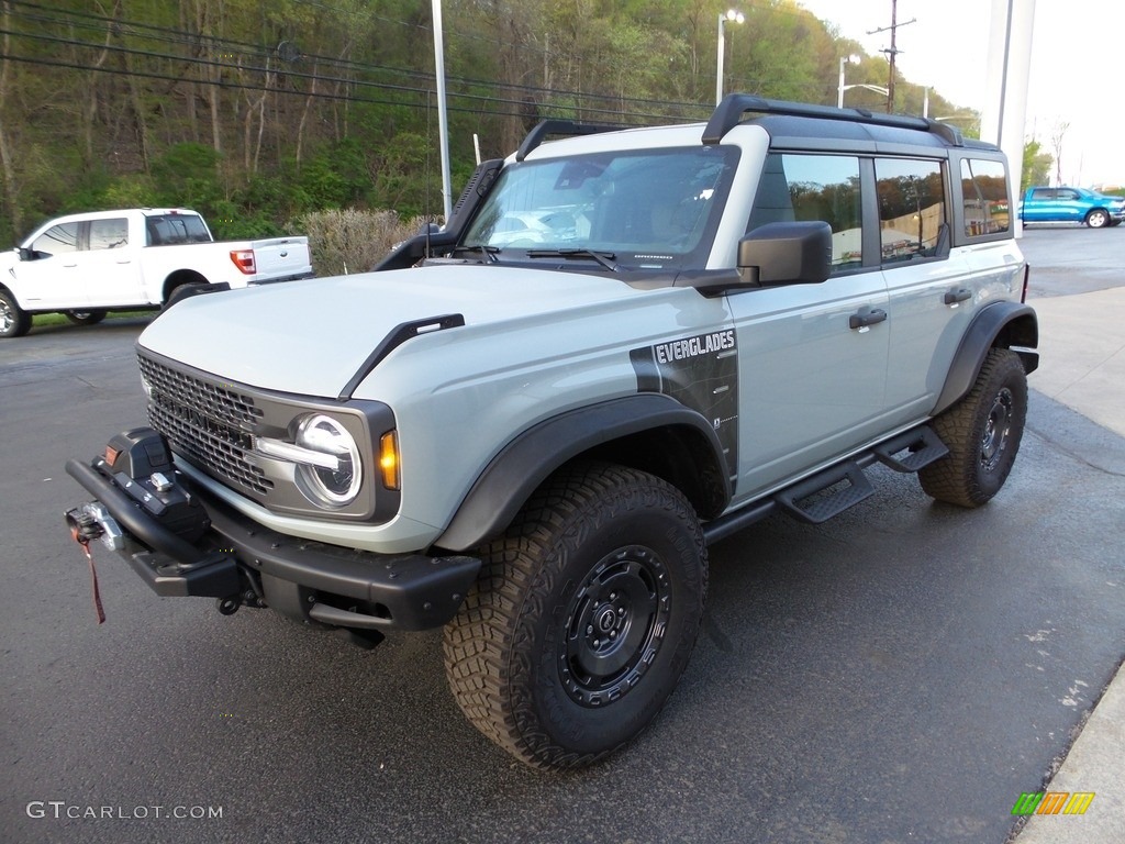 2022 Ford Bronco Everglades 4x4 4-Door Exterior Photos