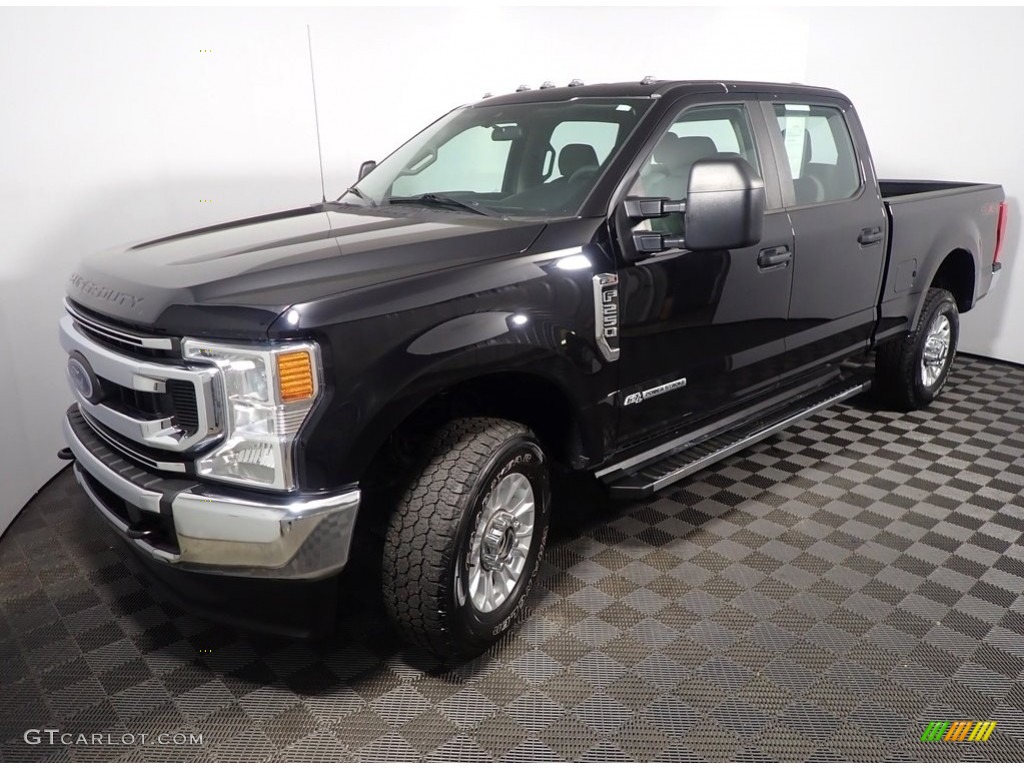 2021 F250 Super Duty STX SuperCab 4x4 - Agate Black / Medium Earth Gray photo #9