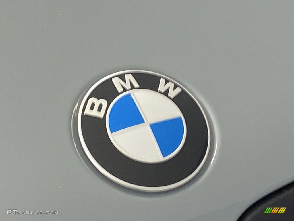 2024 BMW X7 xDrive40i Marks and Logos Photo #146027156