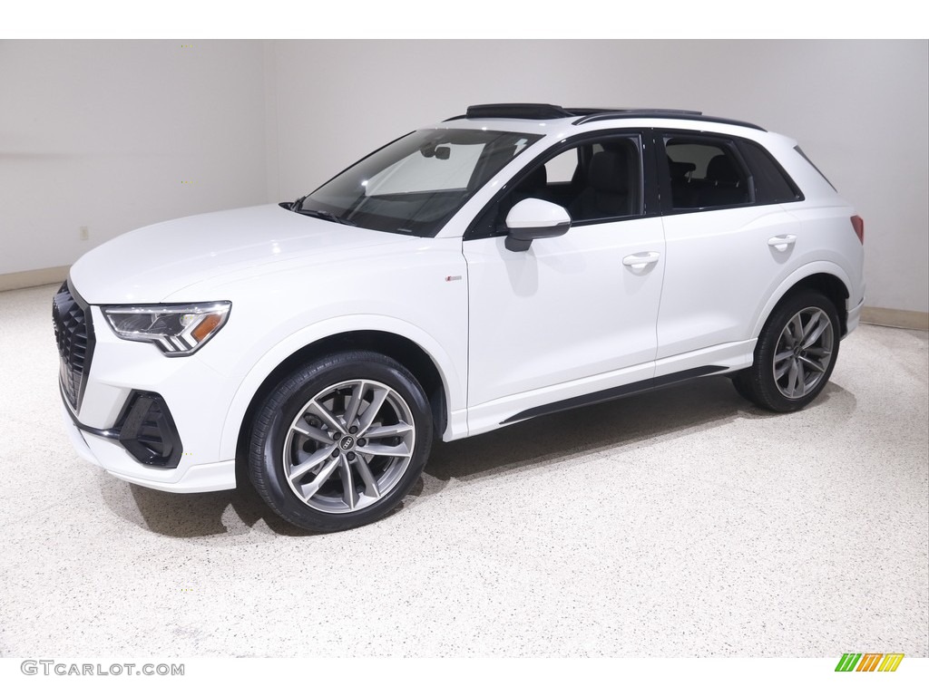 2022 Audi Q3 S Line Premium Plus quattro Exterior Photos
