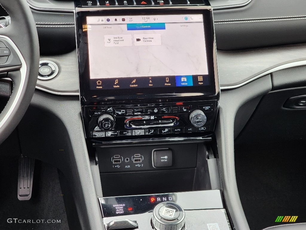 2023 Jeep Grand Cherokee L Limited 4x4 Controls Photo #146027732