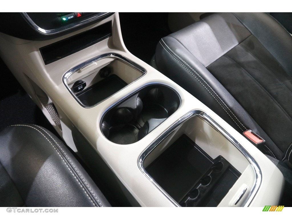 2019 Grand Caravan SXT - White Knuckle / Black/Light Graystone photo #15