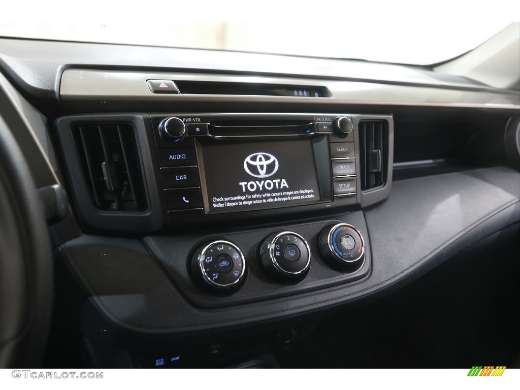 2018 Toyota RAV4 LE AWD Controls Photo #146030138