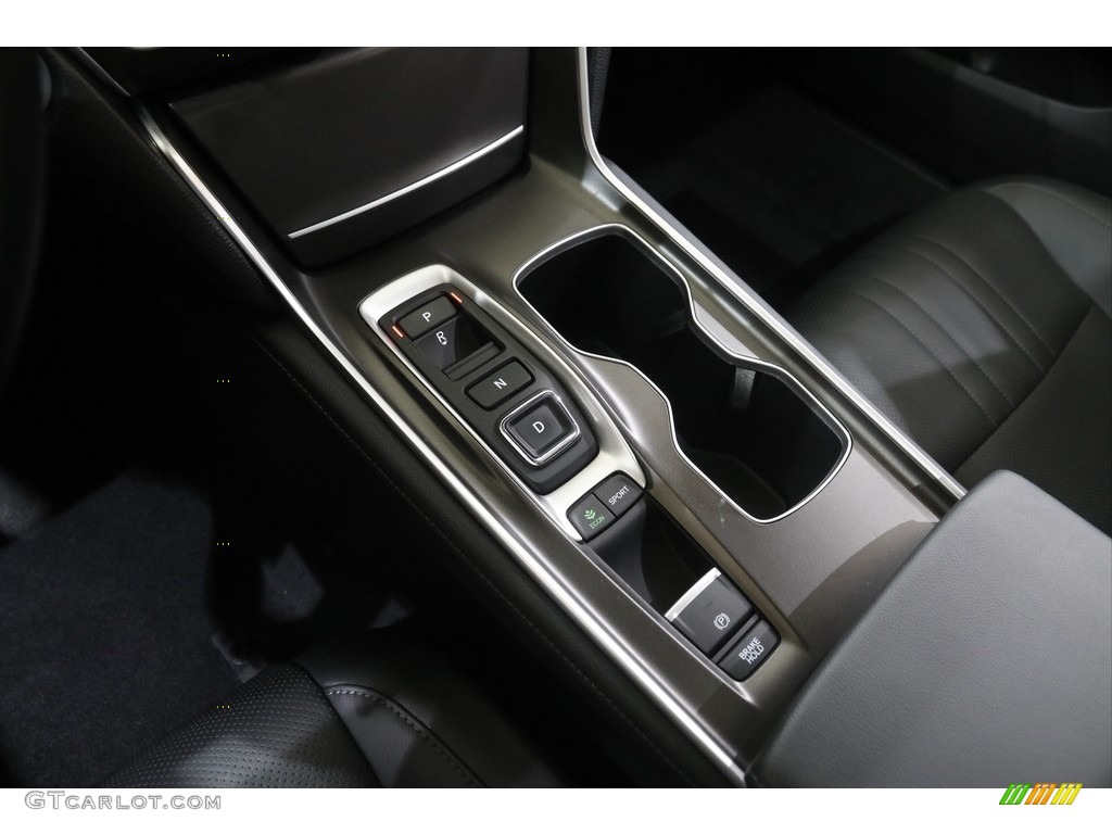 2021 Accord Touring - Platinum White Pearl / Black photo #16