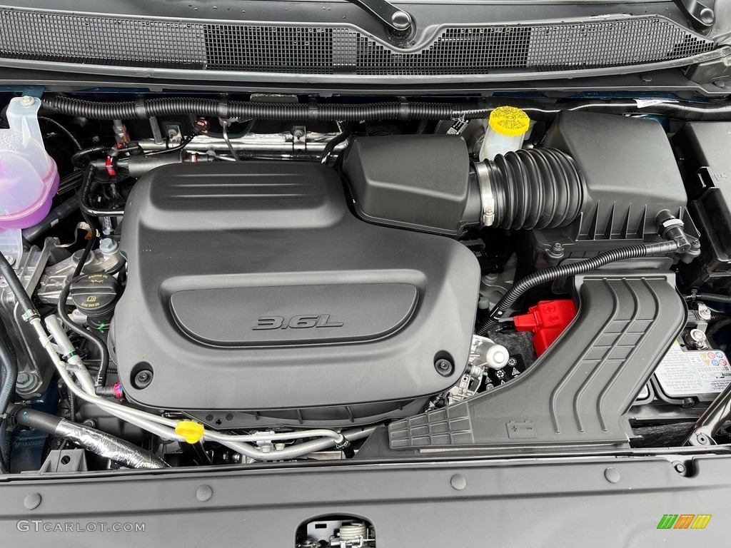 2023 Chrysler Pacifica Touring L AWD Engine Photos