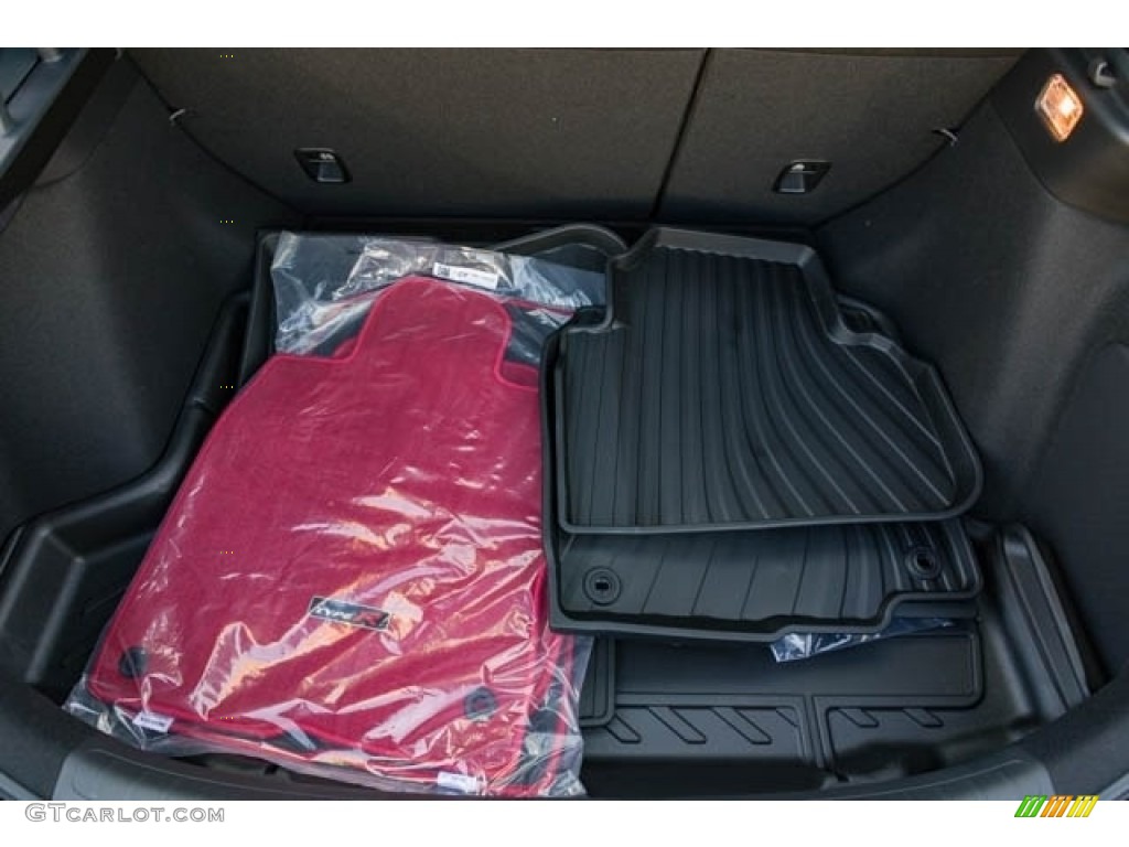 2023 Honda Civic Type R Trunk Photo #146034286