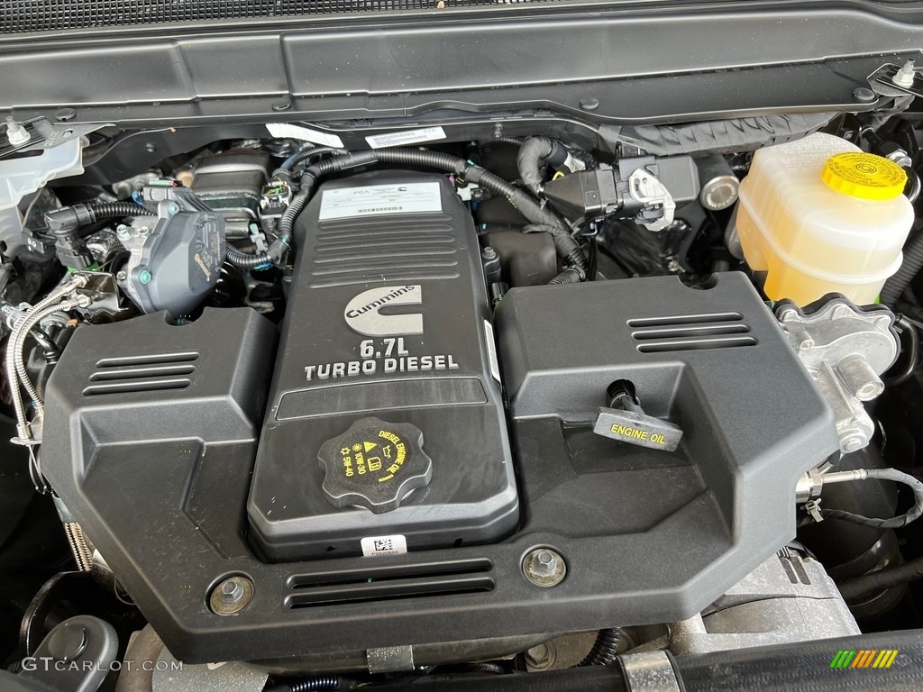 2023 Ram 2500 Laramie Mega Cab 4x4 Engine Photos
