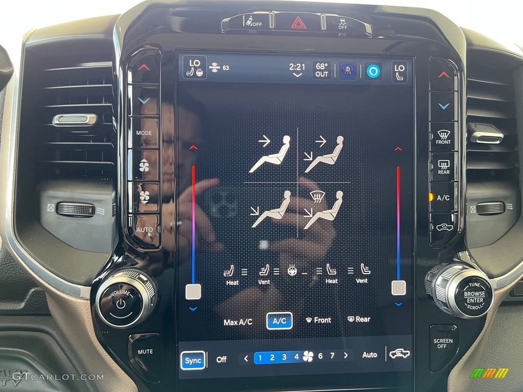 2023 Ram 2500 Laramie Mega Cab 4x4 Controls Photo #146034712
