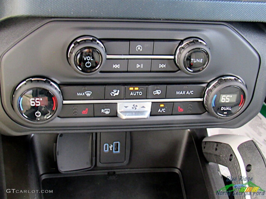 2023 Ford Bronco Outer Banks 4X4 4-Door Controls Photo #146037097