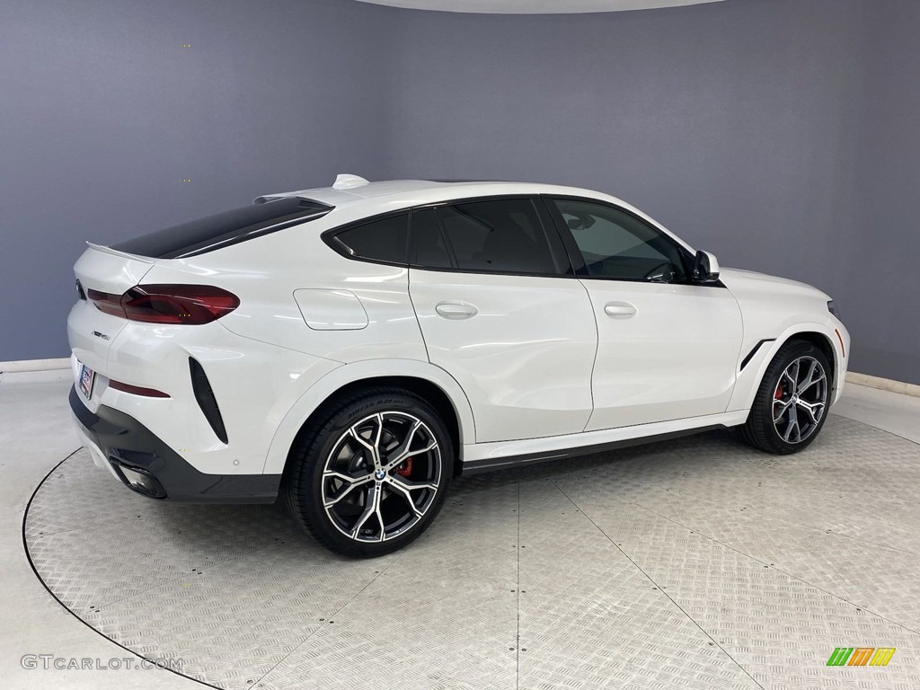 2023 X6 xDrive40i - Mineral White Metallic / Cognac photo #5