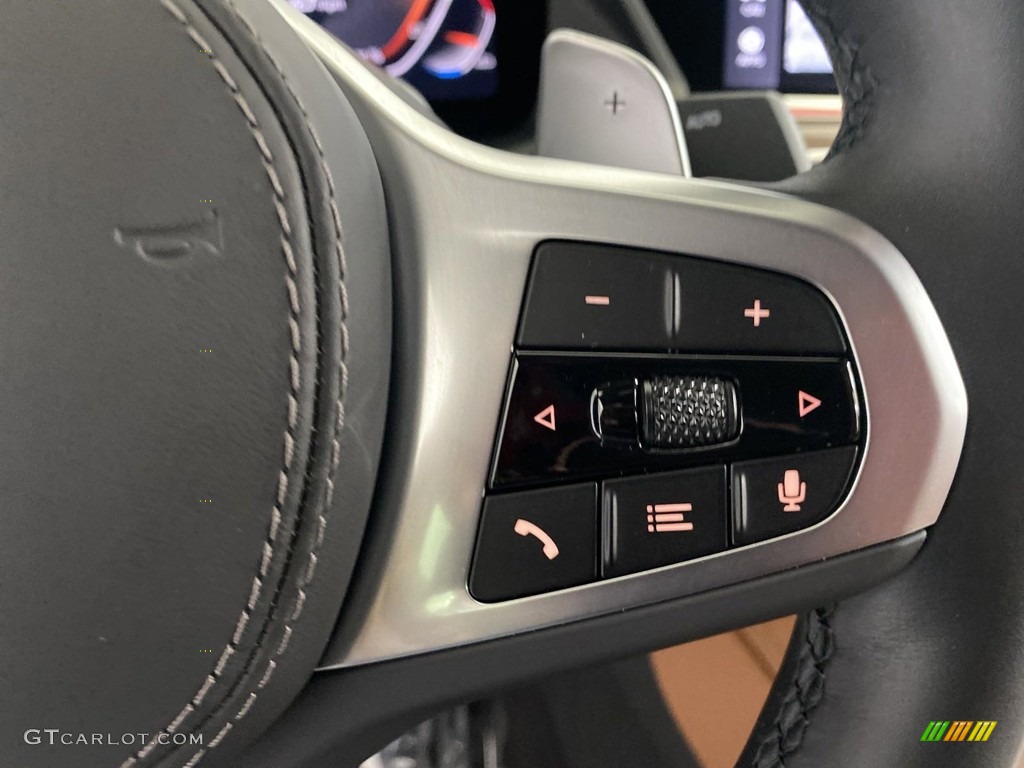 2023 BMW X6 xDrive40i Steering Wheel Photos