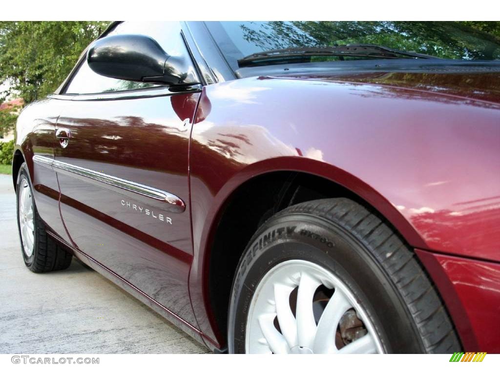 2001 Sebring LXi Convertible - Dark Garnet Red Pearlcoat / Taupe photo #17
