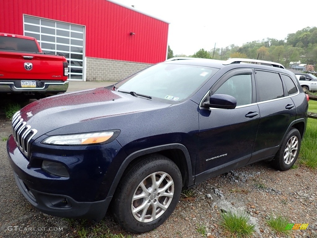2016 Cherokee Latitude 4x4 - True Blue Pearl / Black photo #1