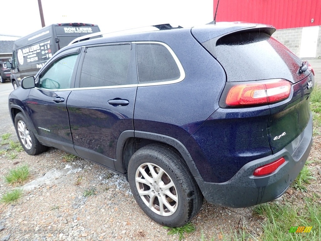2016 Cherokee Latitude 4x4 - True Blue Pearl / Black photo #2