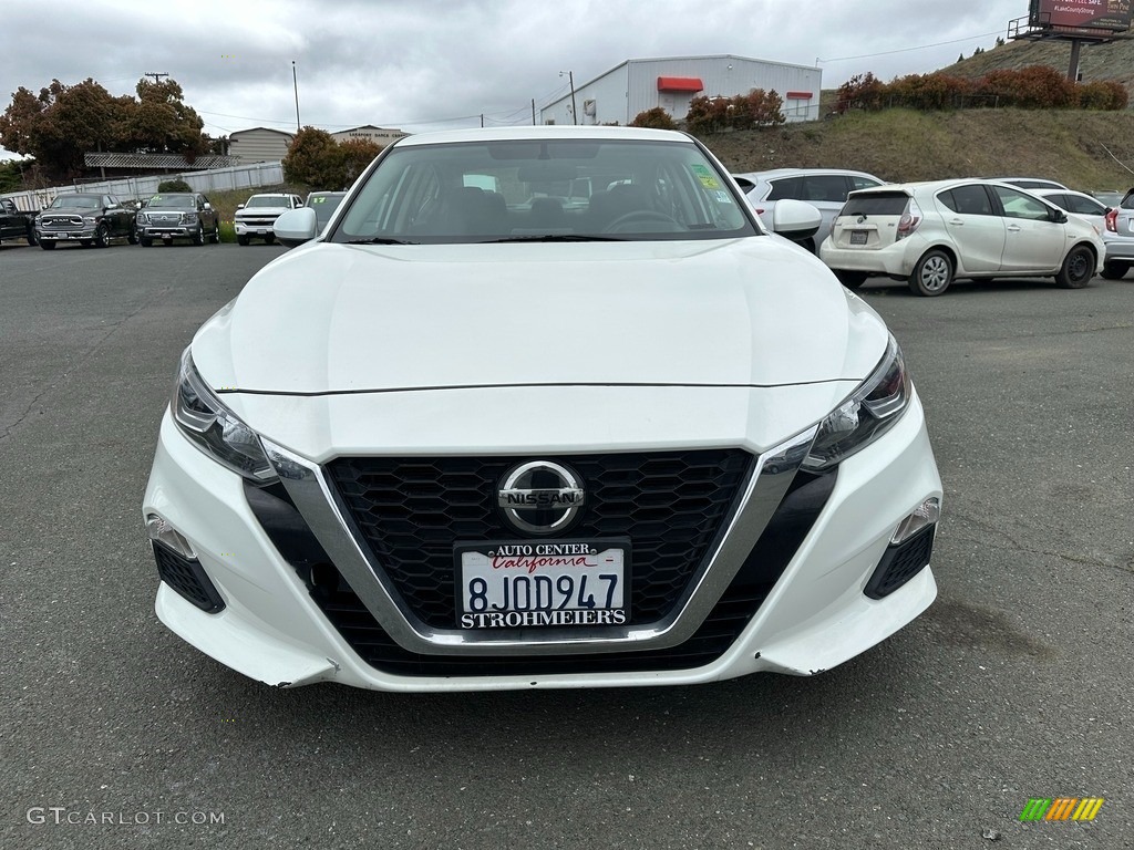 2019 Altima S - Glacier White / Charcoal photo #2