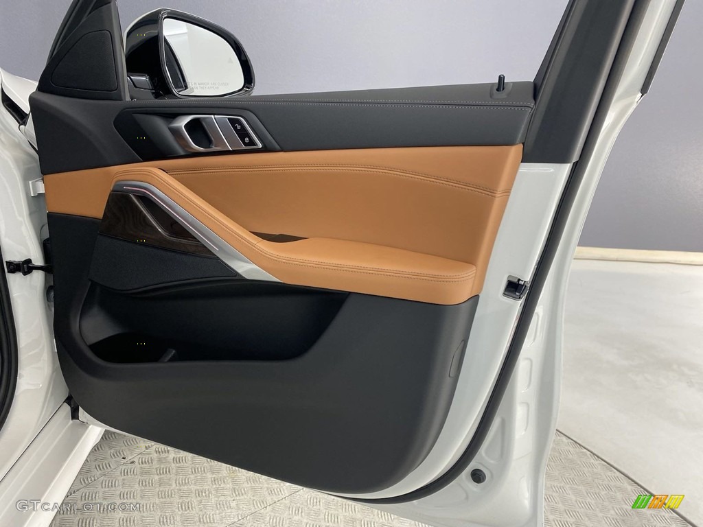 2023 BMW X6 xDrive40i Cognac Door Panel Photo #146039105