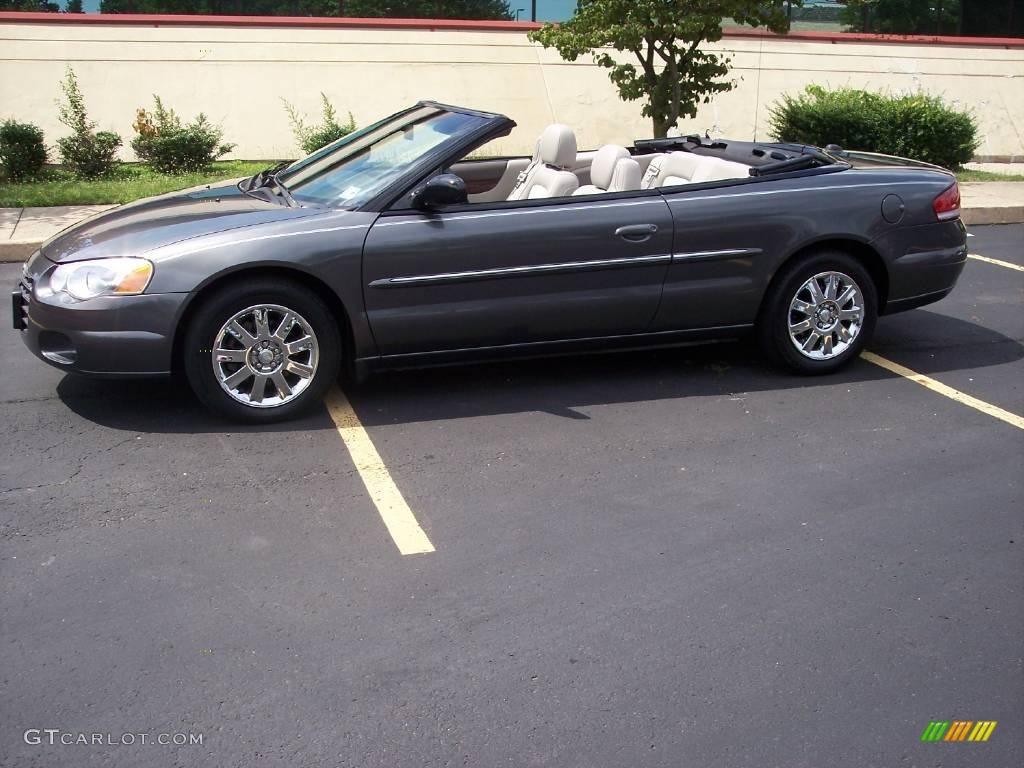 2004 Sebring Limited Convertible - Graphite Metallic / Taupe photo #14