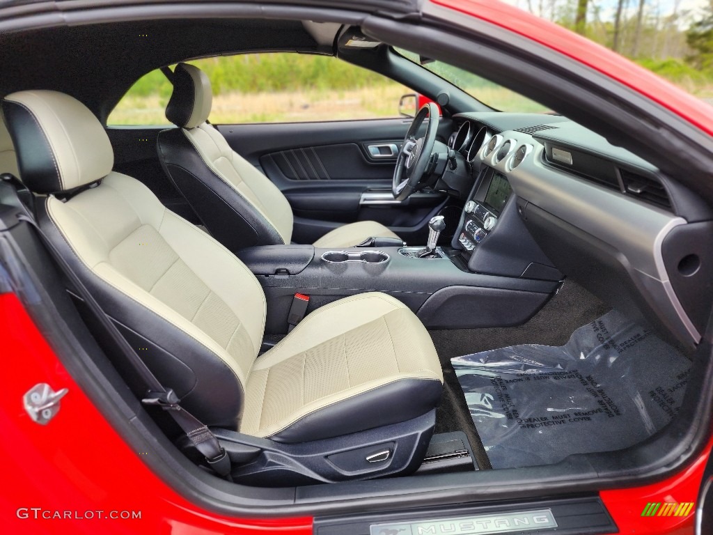 2018 Ford Mustang EcoBoost Convertible Front Seat Photo #146039489