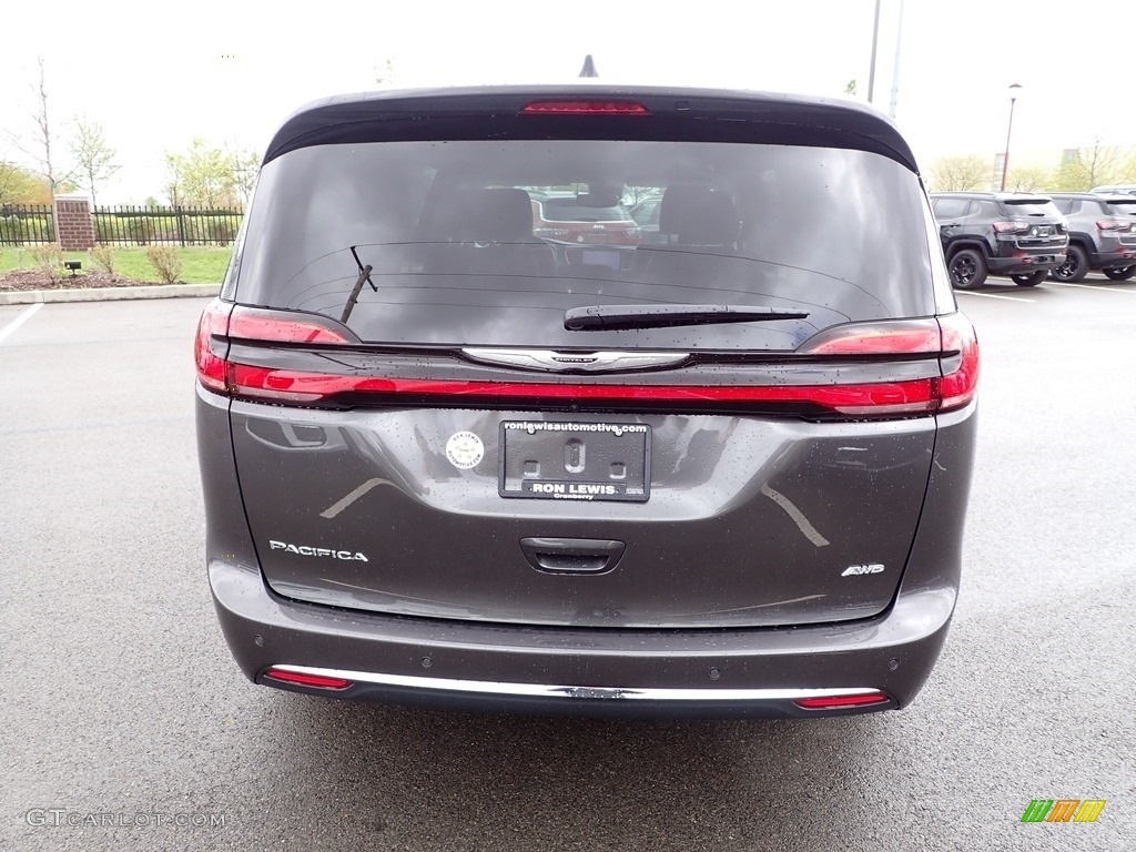 2023 Pacifica Touring L AWD - Granite Crystal Metallic / Black/Alloy photo #4