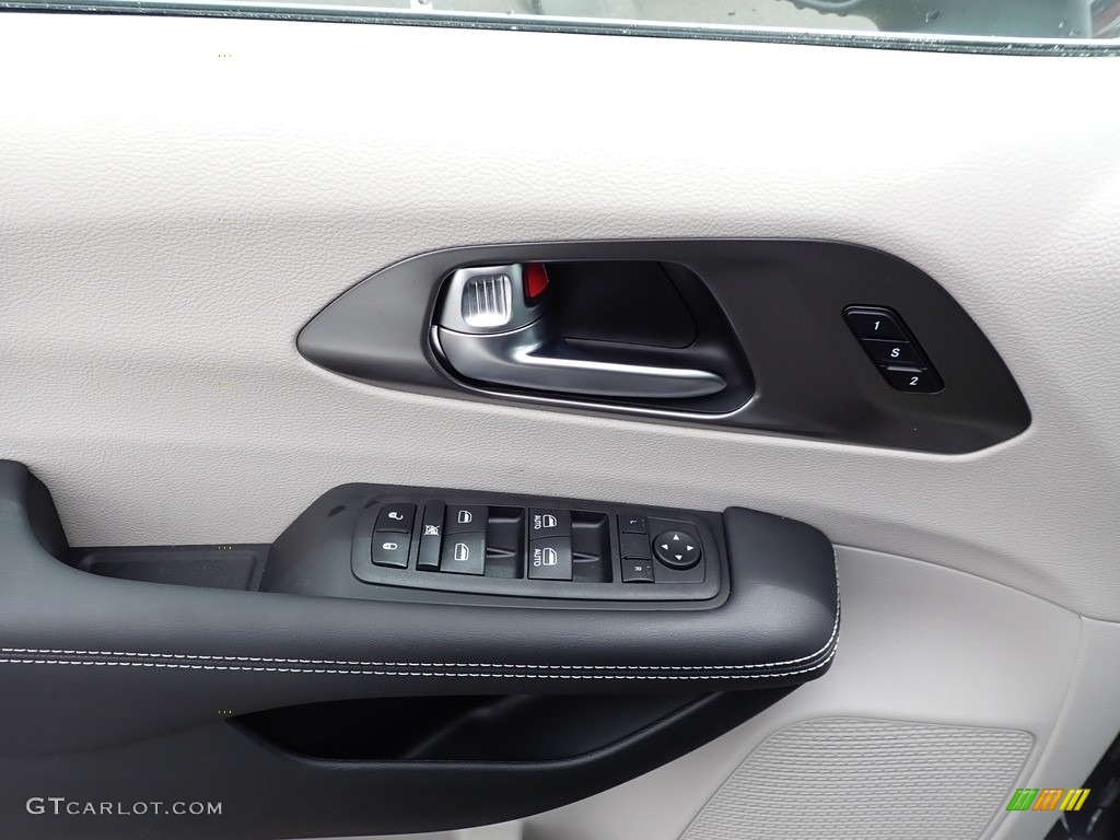 2023 Pacifica Touring L AWD - Granite Crystal Metallic / Black/Alloy photo #13