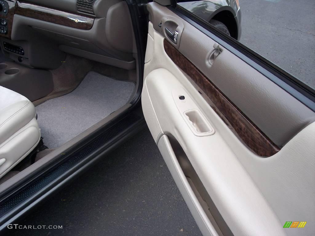 2004 Sebring Limited Convertible - Graphite Metallic / Taupe photo #32