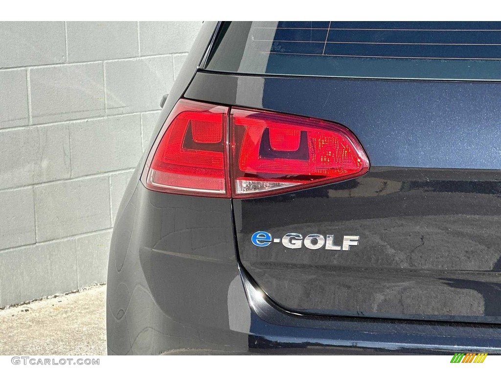 2016 e-Golf SE - Deep Black Pearl / Black photo #30