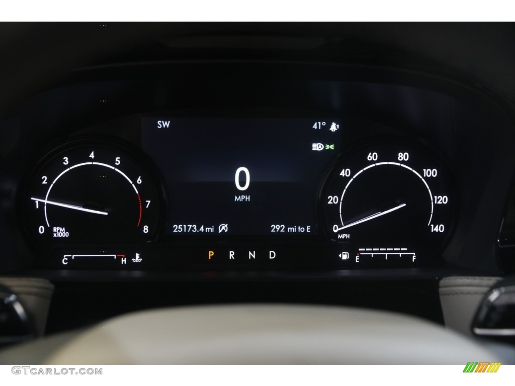 2021 Lincoln Corsair Standard Gauges Photos