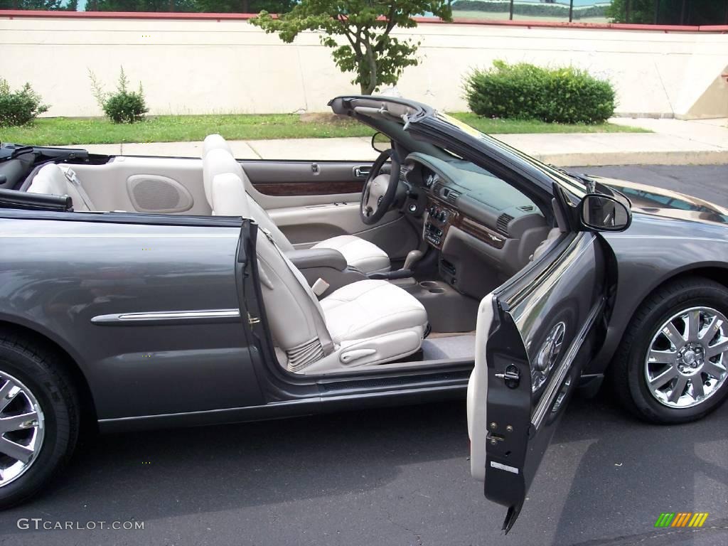 2004 Sebring Limited Convertible - Graphite Metallic / Taupe photo #34