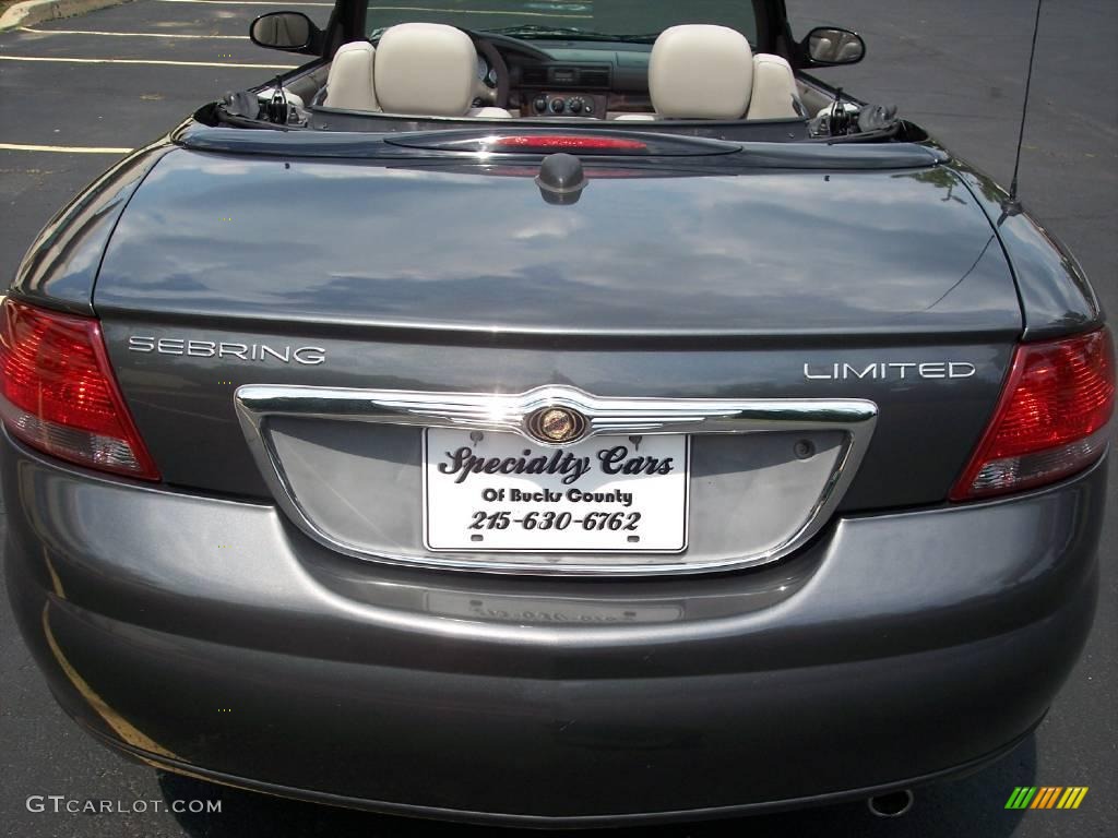 2004 Sebring Limited Convertible - Graphite Metallic / Taupe photo #35