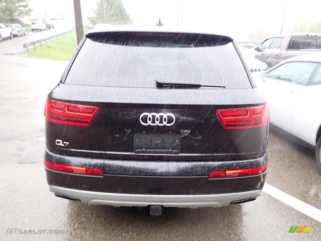 2019 Q7 45 Premium Plus quattro - Night Black / Black photo #3