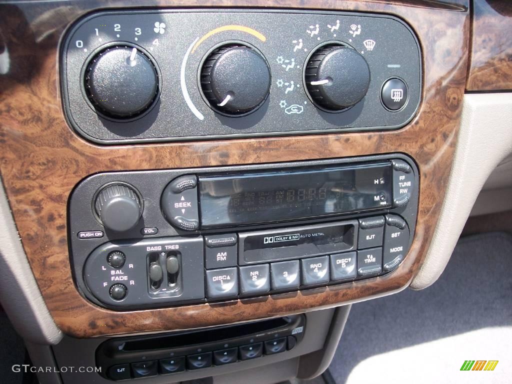 2004 Sebring Limited Convertible - Graphite Metallic / Taupe photo #39