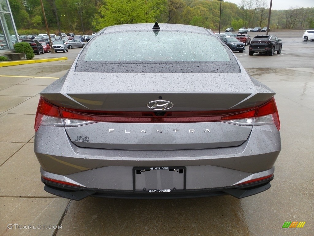 2023 Elantra SEL - Fluid Metal / Black photo #3