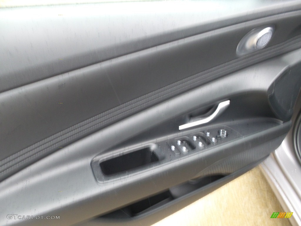 2023 Elantra SEL - Fluid Metal / Black photo #14