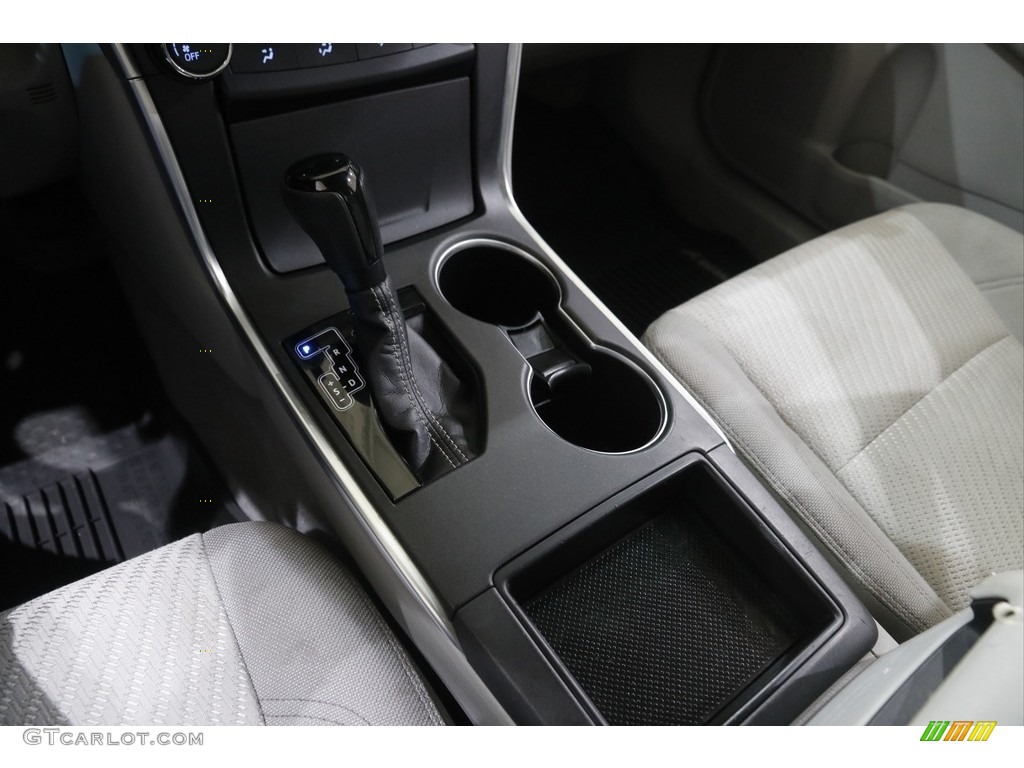 2017 Camry LE - Predawn Gray Mica / Ash photo #13