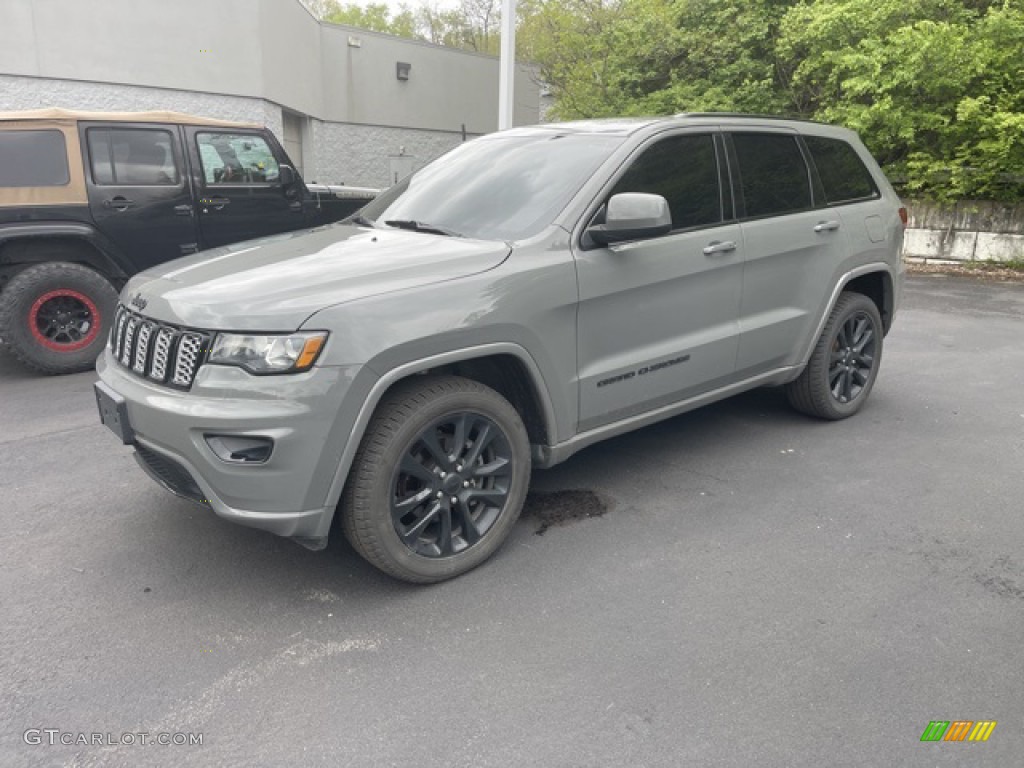 2019 Grand Cherokee Altitude 4x4 - Sting-Gray / Black photo #1