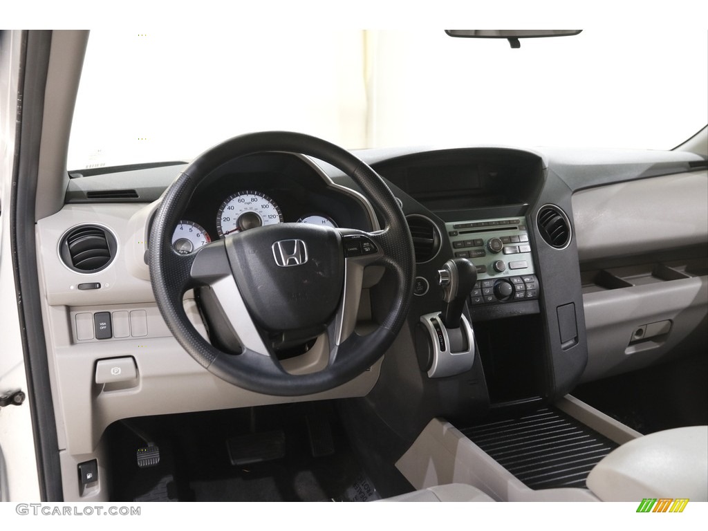 2011 Pilot LX 4WD - Alabaster Silver Metallic / Gray photo #6