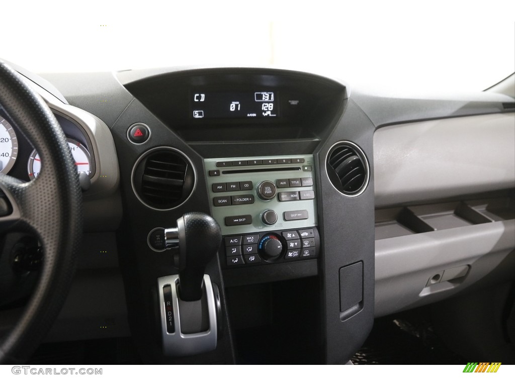 2011 Pilot LX 4WD - Alabaster Silver Metallic / Gray photo #9