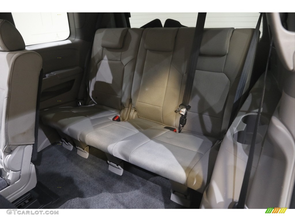 2011 Pilot LX 4WD - Alabaster Silver Metallic / Gray photo #16