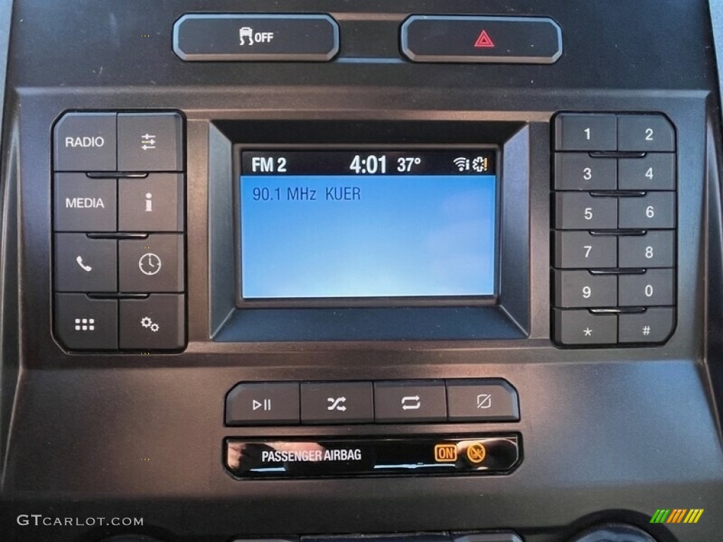 2022 F350 Super Duty XL Crew Cab 4x4 - Oxford White / Medium Earth Gray photo #36