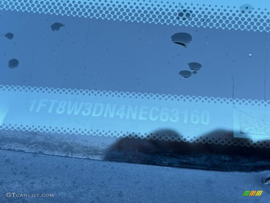 2022 F350 Super Duty XL Crew Cab 4x4 - Oxford White / Medium Earth Gray photo #39