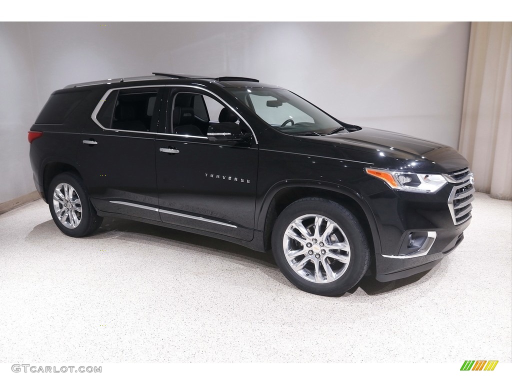 Mosaic Black Metallic Chevrolet Traverse