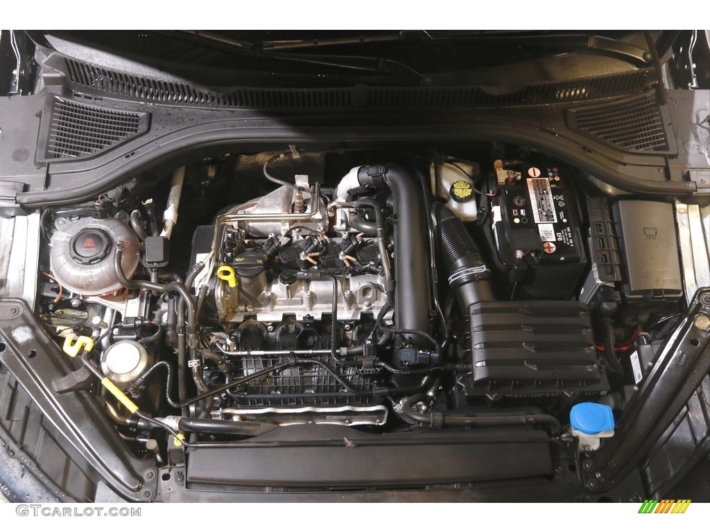 2019 Volkswagen Jetta R-Line Engine Photos