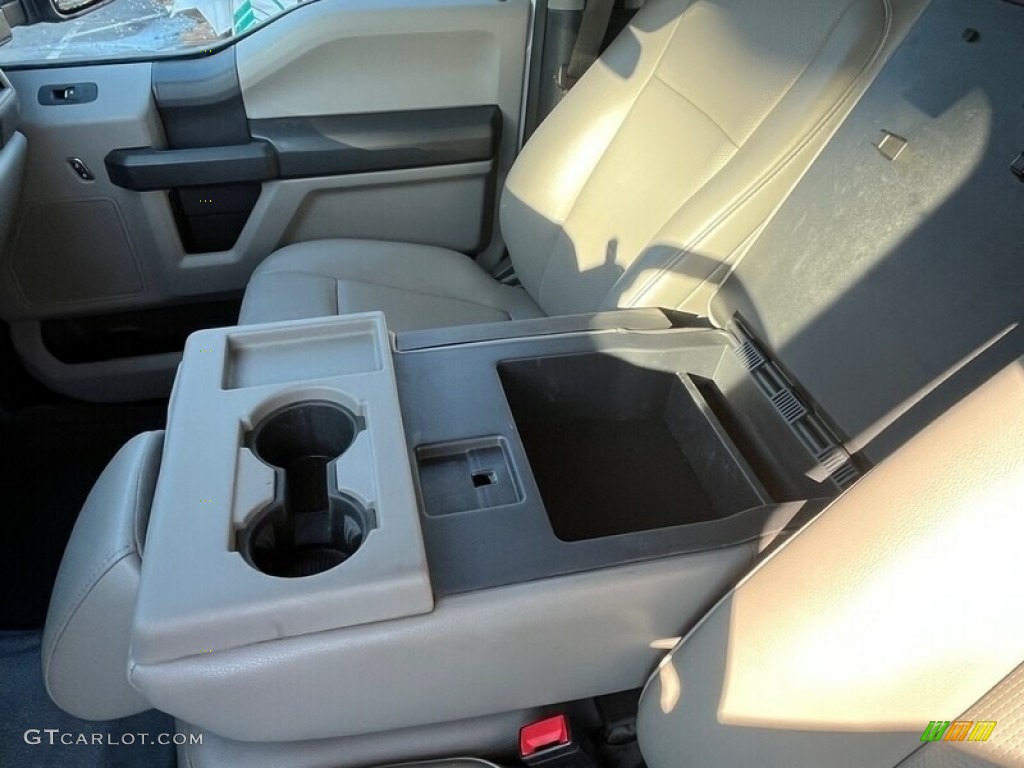 2022 F350 Super Duty XL Crew Cab 4x4 - Oxford White / Medium Earth Gray photo #10