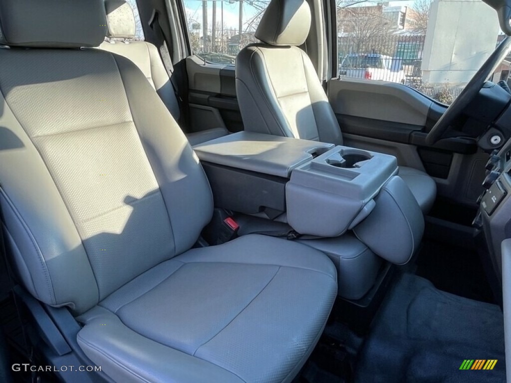 2022 F350 Super Duty XL Crew Cab 4x4 - Oxford White / Medium Earth Gray photo #11