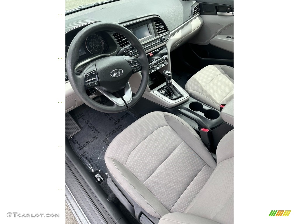 2020 Elantra SE - Machine Gray / Gray photo #12